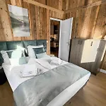 Apartman 1 Stock *
